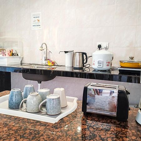 'Newly Refurbished' 'Sunny Seaview' At Regency With 2 Carpark By Shine Stay Петалинг Джая Екстериор снимка