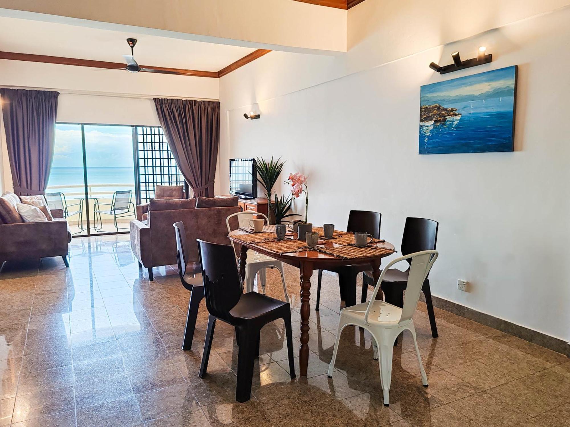 'Newly Refurbished' 'Sunny Seaview' At Regency With 2 Carpark By Shine Stay Петалинг Джая Екстериор снимка